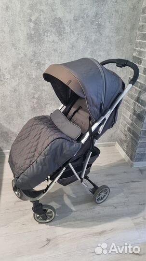 Алюминиевая прогулочная коляска carrello Gloria