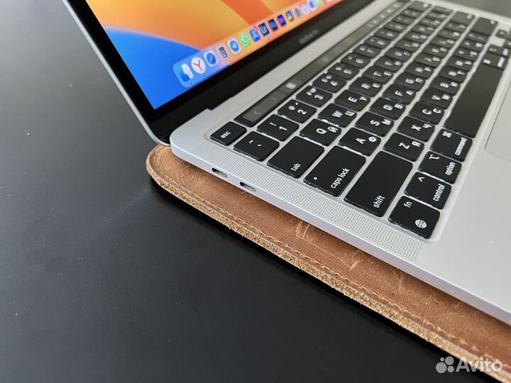 MacBook Pro 8Gb/512Gb/13 дюймов