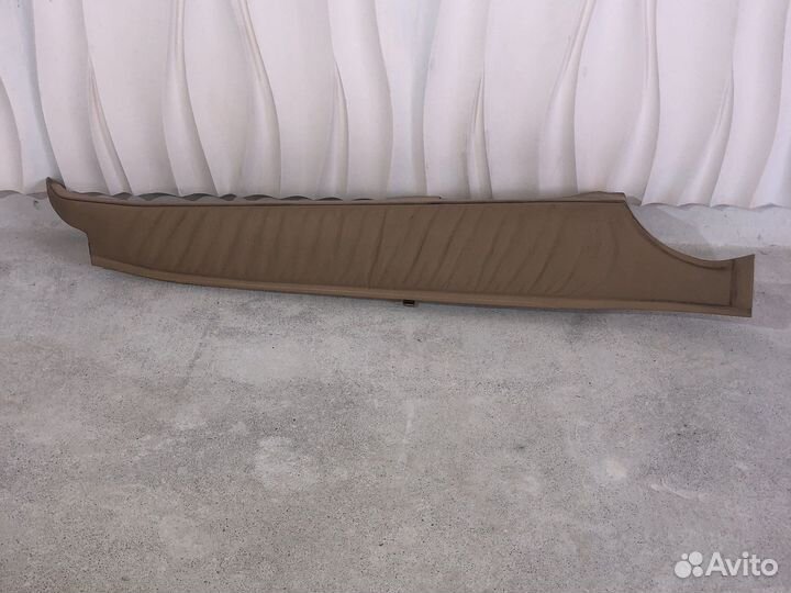 Обшивка стойки задняя правая MB W220