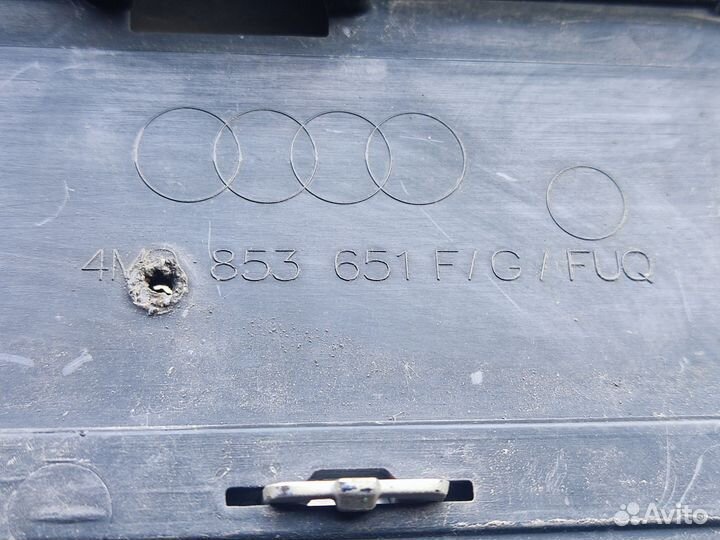 Решетка радиатора б/у оригинал Audi Q7 4M с 2015г