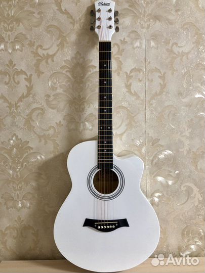 Гитара акустическая