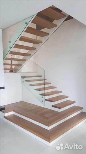 Лестничные ограждения из стекла