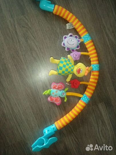 Музыкальная дуга с игрушками