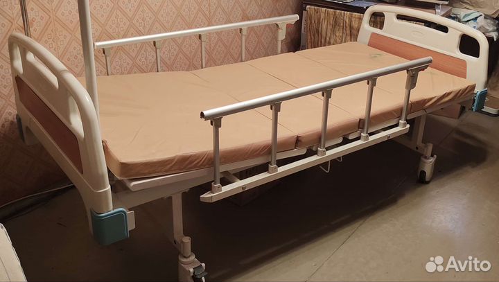 Многофункциональная медицинская кровать