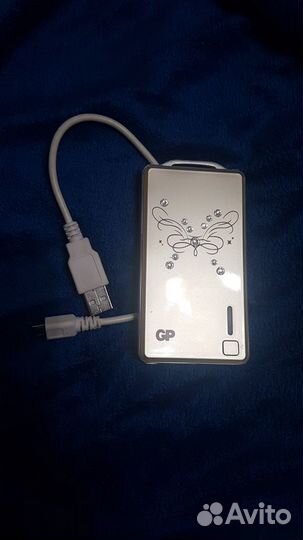 Портативный аккумулятор GP GP322 with Swarovski El
