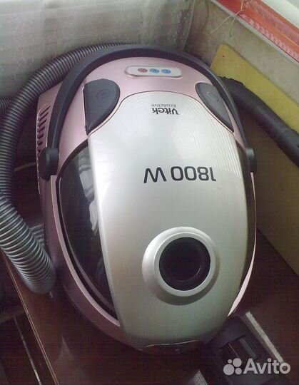 Пылесос с аквафильтром vitek VT-1831 PK