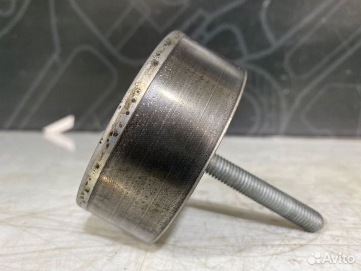 Ролик обводной Audi A6 C6 caja 2011