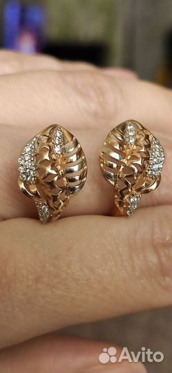 Золотые серьги