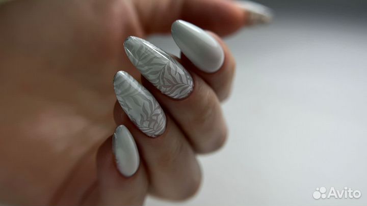 Маникюр и педикюр по системе все включено