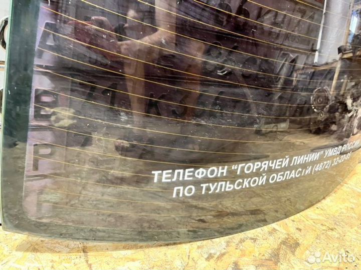 Заднее стекло Ford Focus 2 седан 1.8 2008