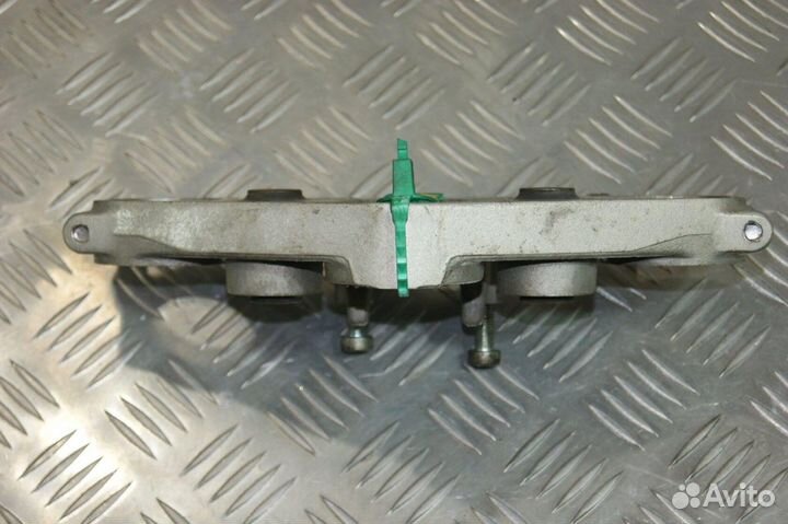 Траверса верхняя Honda CB1000SF