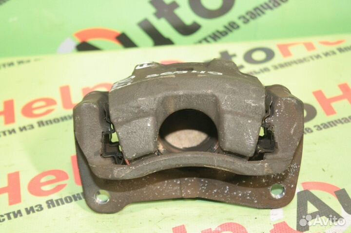 Суппорт toyota corolla NZE121N 1NZ-FE перед право