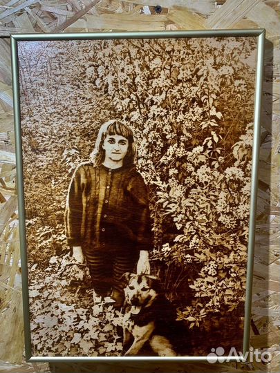 Портреты и картины на дереве