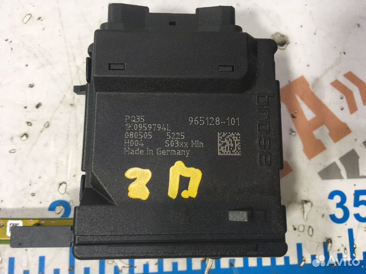 Фольксваген Блок комфорта двери задней правой