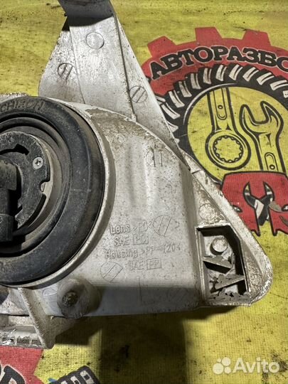 Фара передняя левая оригинал Nissan Cefiro A33