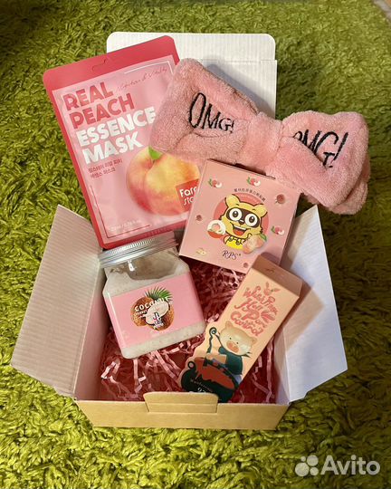 Подарочный набор с корейской косметикой 8 марта