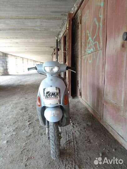Скутер suzuki lets 4