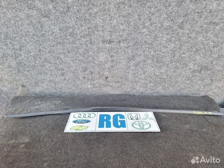 Бархотка передняя правая Bmw 3 E90 3.0 N52B30 2010