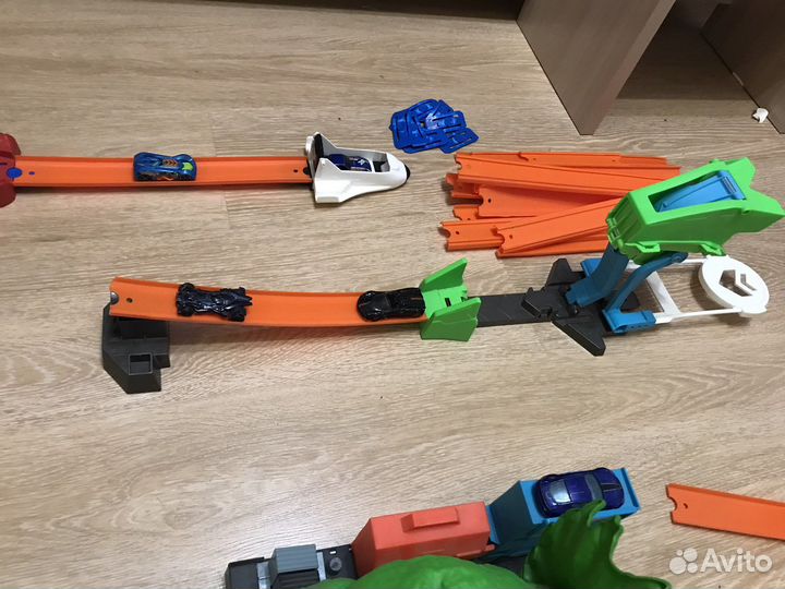 Наборы хотвилс, автомойка,динозавр,трамплин