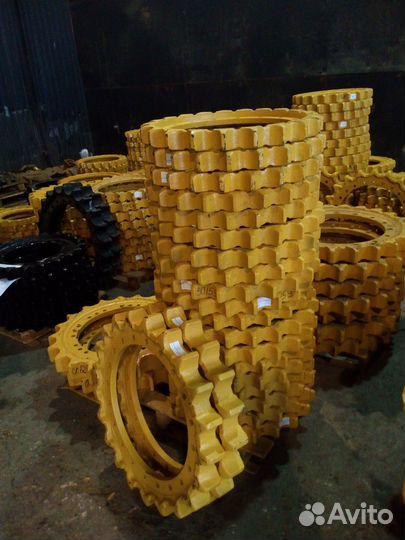 Звездочка 22 отверстия 331/42641 JS240