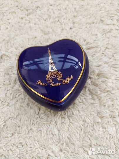 Шкатулка для ювелирных украшений