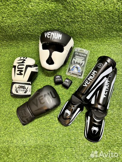 Новое:Перчатки, шлем, бинты, защита ног