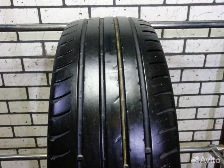 Viatti Strada Asimmetrico V-130 215/60 R16 95V