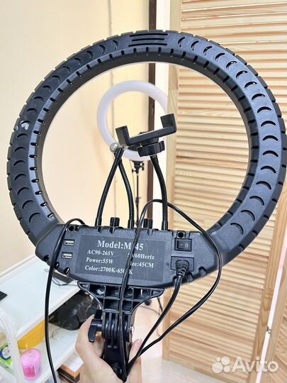 Кольцевая лампа профессиональная со штативом