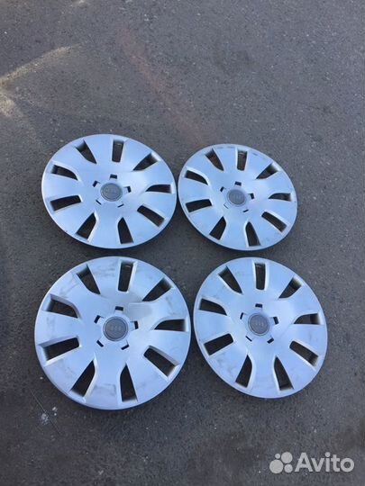 Колпак Audi A4 B8 2011