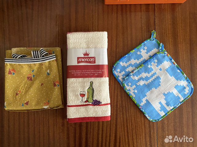 Кухонный набор (фартук, полотенца, прихватки)