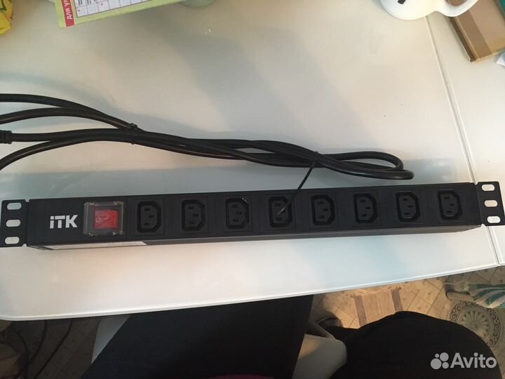 Пилот (Блок распределения питания)