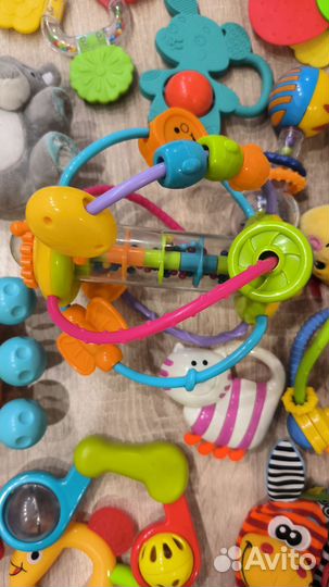 Игрушки погремушки пакетом