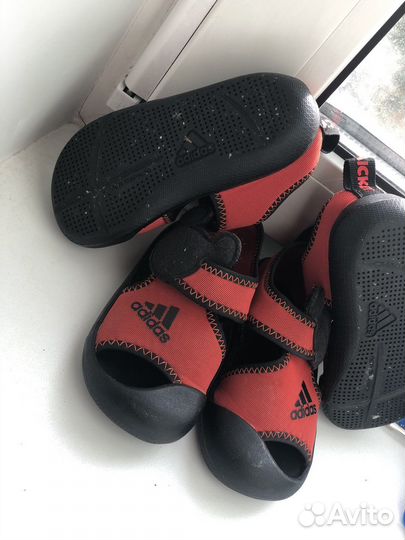 Босоножки adidas 24
