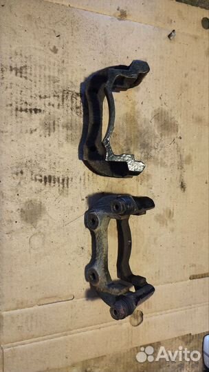 Скоба суппорта ваз r13