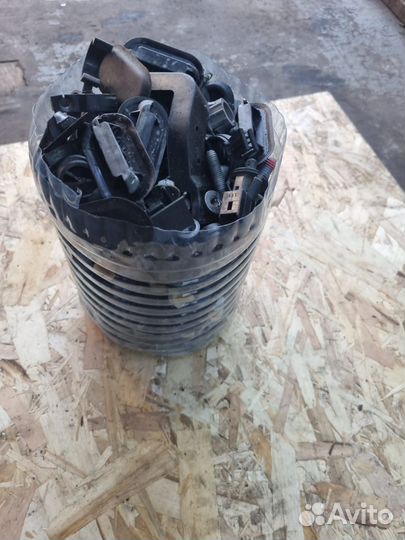 Комплект болтов и крепежа Renault Logan 1