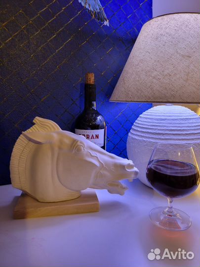 Статуэтка лошадь из гипса