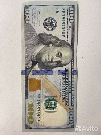Купюра 100 долларов