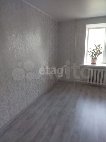 2-к. квартира, 43 м², 3/5 эт.