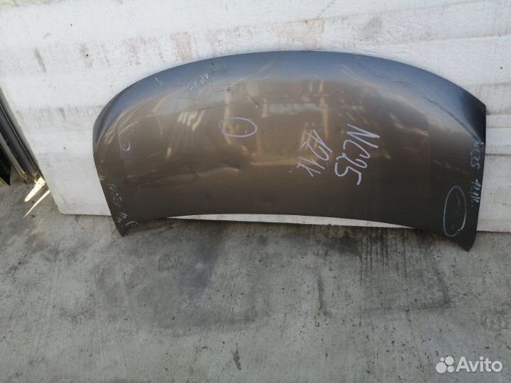 Капот Nissan Serena C25