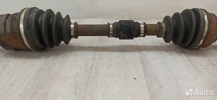 Привод передний левый Toyota Avensis T25 1zzfe