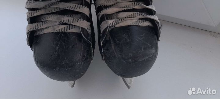 Хоккейные коньки bauer
