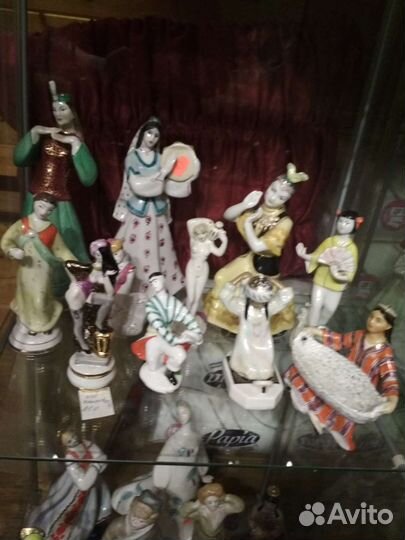 Фарфоровые статуэтки