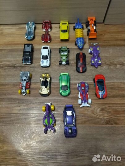 Машинки Hot wheels