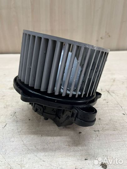 Моторчик печки LADA granta