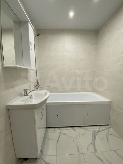 2-к. квартира, 66 м², 10/10 эт.