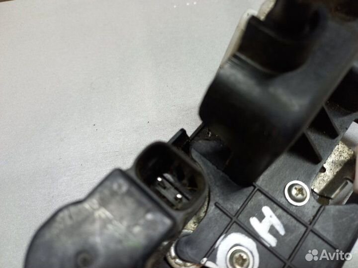 Замок двери задний правый Ssang Yong Actyon New