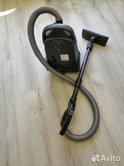 Пылесос Scarlett