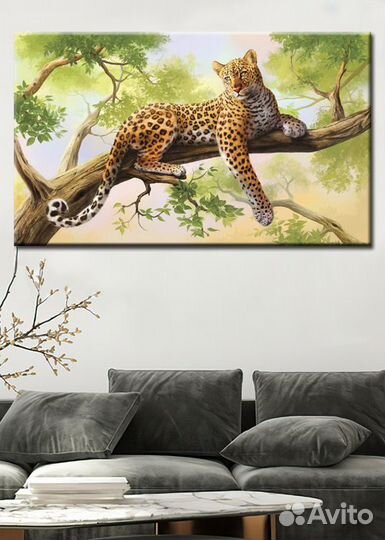 Интерьерная картина на подрамнике 40х70 см Леопард