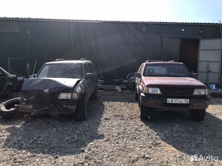 Опель Фронтера A 2.4 бенз, 2.3 диз под разбор