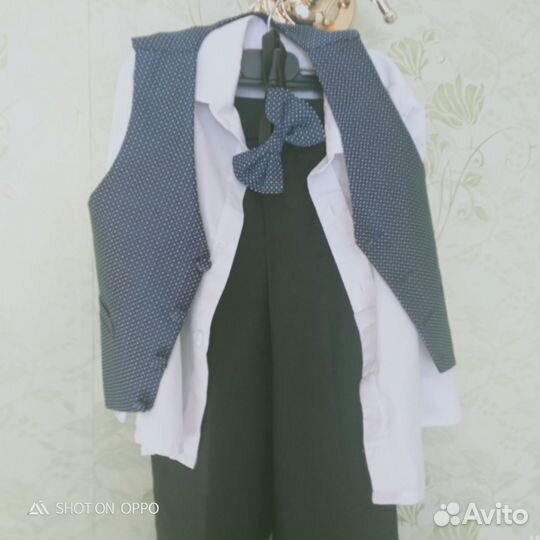 Костюм тройка для мальчика 98р